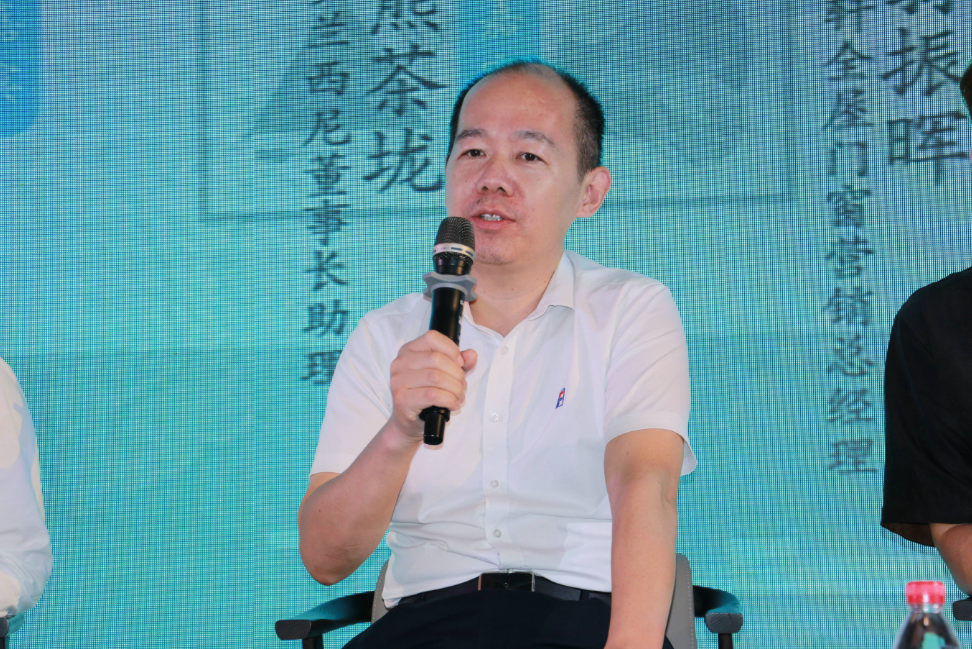 富轩全屋门窗营销总经理翁振晖 富轩全屋门窗营销总经理翁振晖